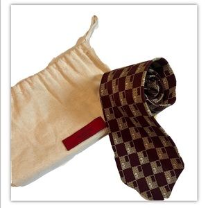 Valentino Cravatte Silk Geometry Neck Tie Burgundy 57”X 4” Hand Made Italy Bag